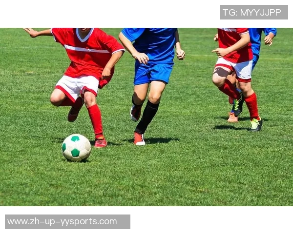 足球柔情在绿茵场上绽放爱的光芒与激情的交织